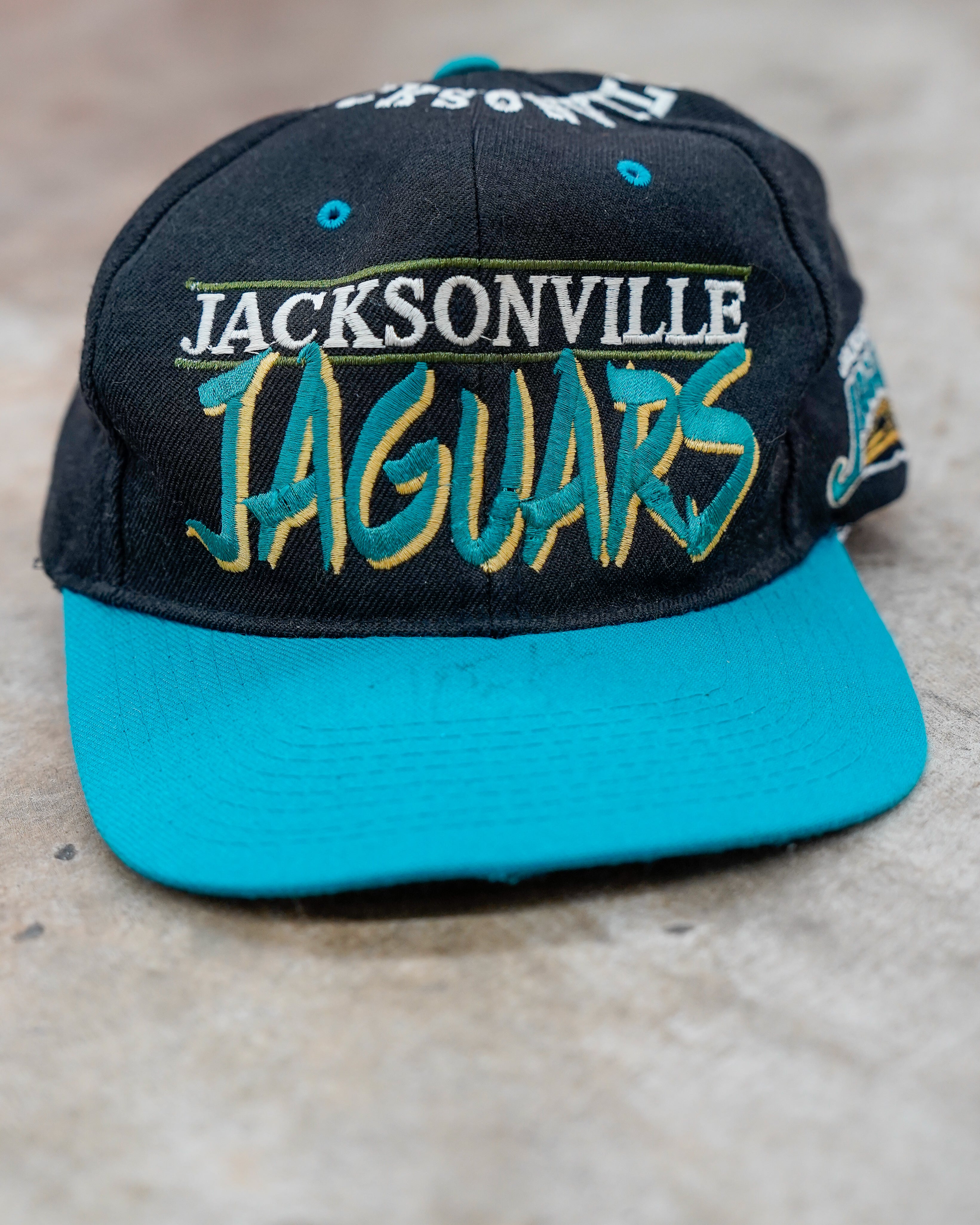 Vintage 90s Jacksonville Jaguars Sports 2024 Specialties Snapback Hat Cap.